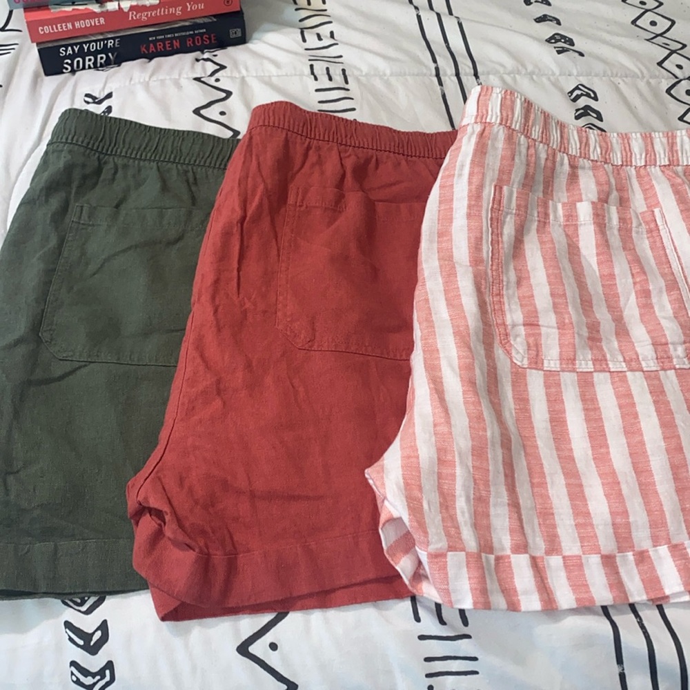 Women’s Linen shorts